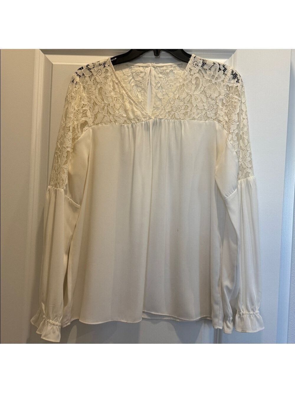 Express White Lace Detail Blouse - Picture 6 of 9
